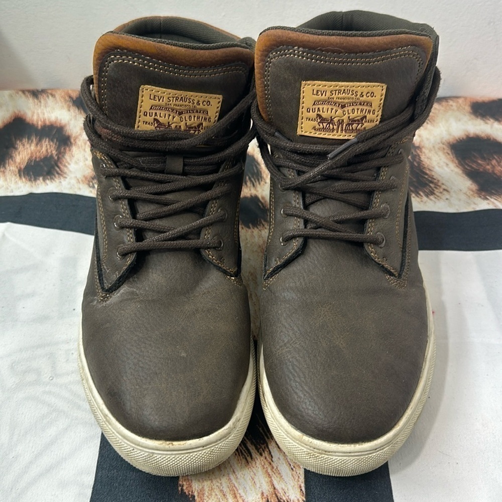Levi’s men’s  shoe